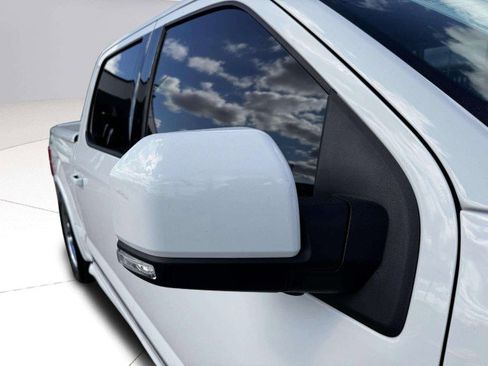 Used 2018 Ford F150 Lariat w/ Equipment Group 502A Luxury image 6