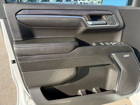 Used 2023 Chevrolet Silverado 1500 LTZ image 10