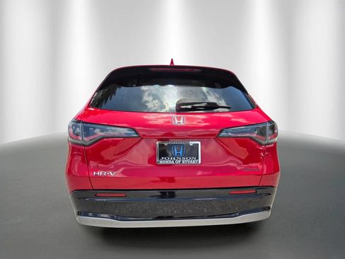 Certified 2024 Honda HR-V EX-L image 4