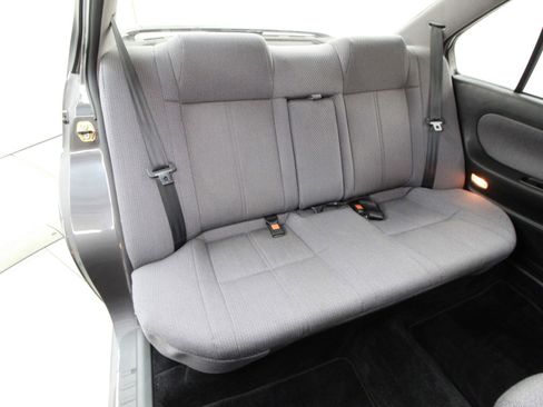 Used 1992 Nissan Maxima SE image 18