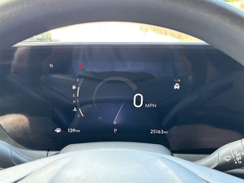 Used 2024 Buick Envista Preferred w/ Advanced Safety Package image 18