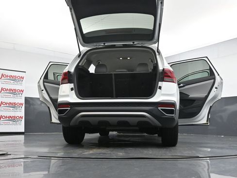 Used 2024 Volkswagen Taos SE FWD image 48