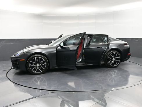 Certified 2024 Porsche Panamera 4 image 39