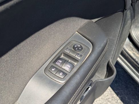 Used 2019 Dodge Challenger SXT w/ Blacktop Package RWD image 28