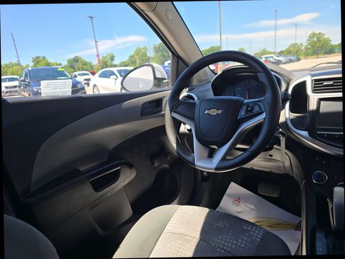 Used 2017 Chevrolet Sonic LT FWD image 14