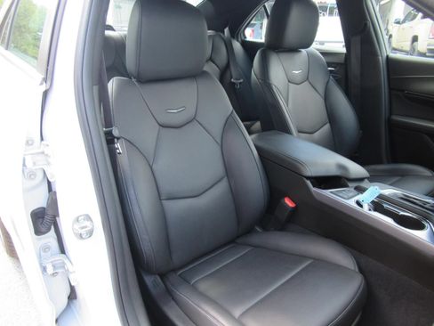 Used 2026 Cadillac CT4 Premium Luxury RWD image 10