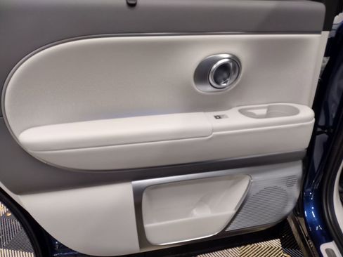 New 2026 Hyundai Ioniq 9 Calligraphy image 30