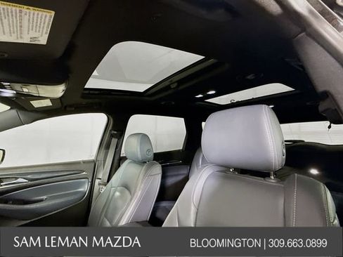 Used 2022 Buick Enclave Essence w/ Experience Buick Package AWD/4WD image 21