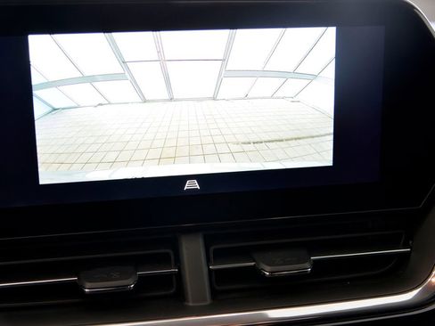 Used 2024 Chevrolet Trax RS w/ Driver Confidence Package image 20