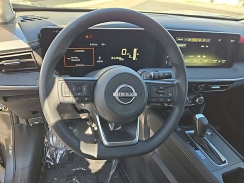 New 2025 Nissan Kicks SV w/ SV Premium Package image 13