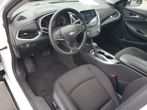 Used 2024 Chevrolet Malibu LT image 17