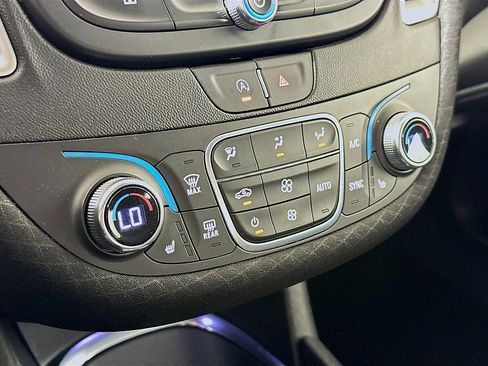 Used 2023 Chevrolet Malibu LT image 16
