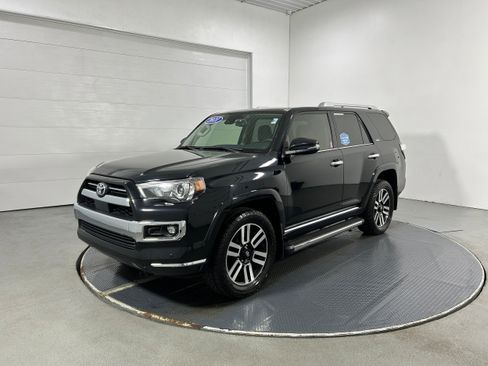 Used 2021 Toyota 4Runner Limited image 19