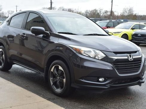 Used 2018 Honda HR-V EX image 12