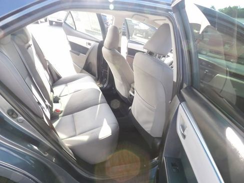 Used 2016 Toyota Corolla LE FWD image 34