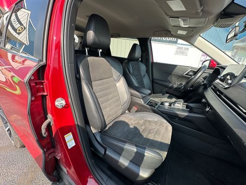 Used 2024 Mitsubishi Outlander SE AWD/4WD image 23