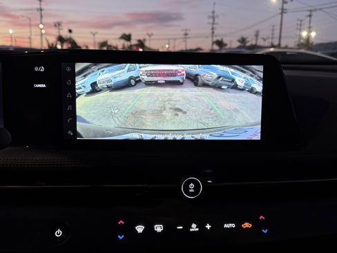 Used 2024 Nissan Ariya FWD image 14