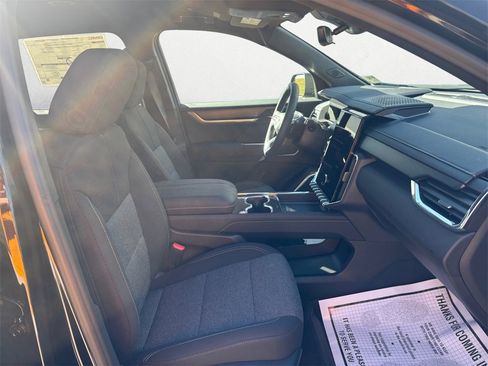 New 2026 GMC Acadia Elevation w/ LPO, Floor Liner Package image 15