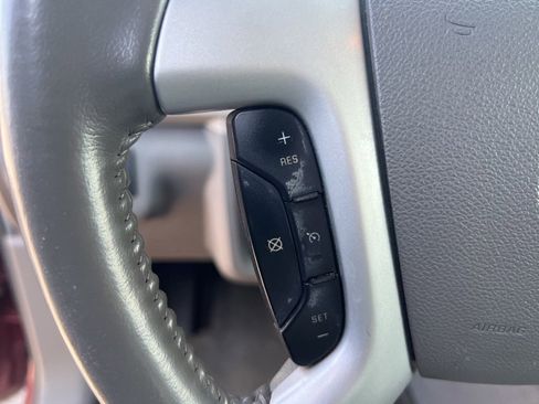 Used 2011 Chevrolet Traverse LT w/ Personal Connectivity Package image 19
