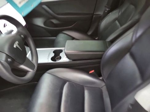 Used 2022 Tesla Model 3 Long Range AWD/4WD image 3