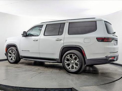 Used 2022 Jeep Wagoneer Series II image 6