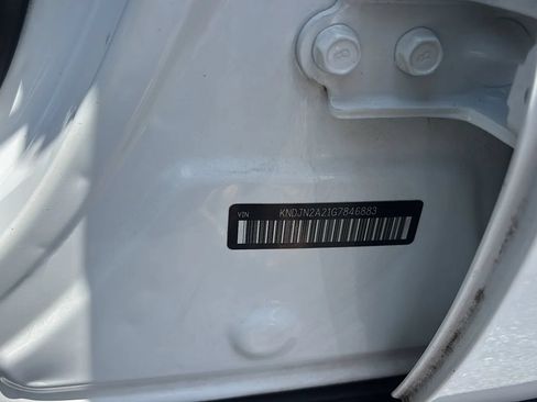Used 2016 Kia Soul FWD image 31