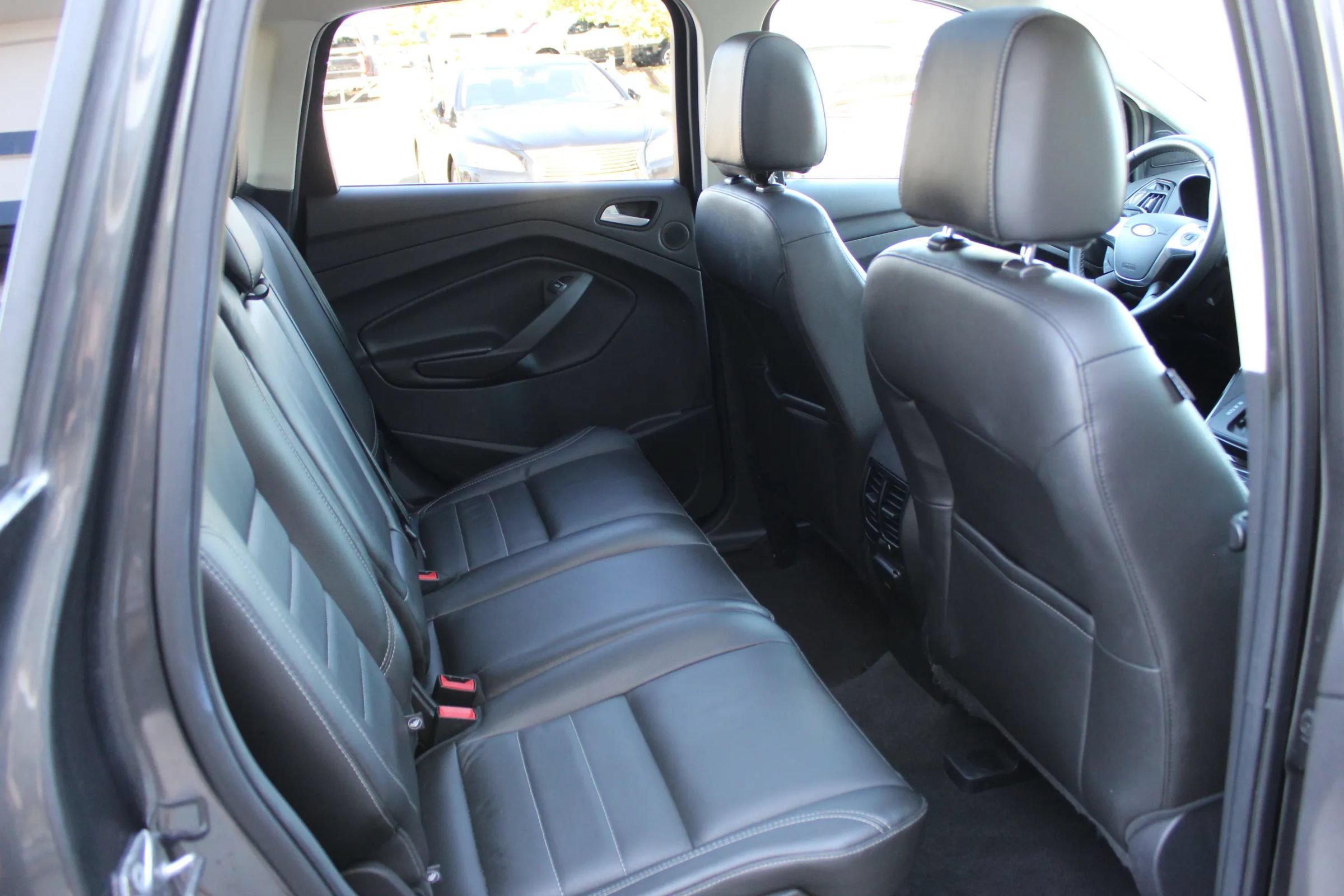 Used 2015 Ford Escape Titanium AWD/4WD image 22