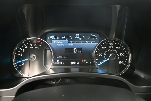 Used 2017 Ford F150 Platinum w/ Equipment Group 701A Luxury AWD/4WD image 23