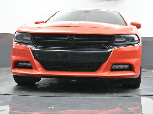 Used 2017 Dodge Charger R/T w/ Plus Group image 40