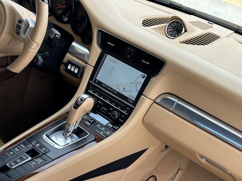 Used 2012 Porsche 911 Carrera image 22