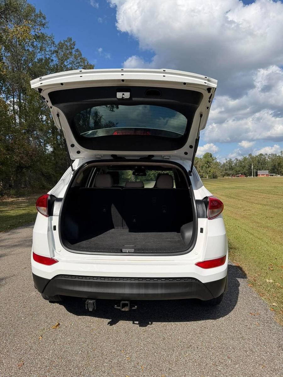 Used 2016 Hyundai Tucson SE FWD image 11