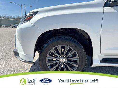 Used 2021 Lexus GX 460 Luxury w/ Sport Design Package image 23