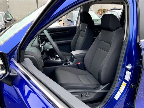 Certified 2025 Honda CR-V EX image 9