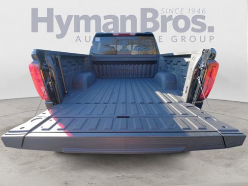 Used 2023 GMC Sierra 1500 SLT w/ SLT Premium Plus Package image 14