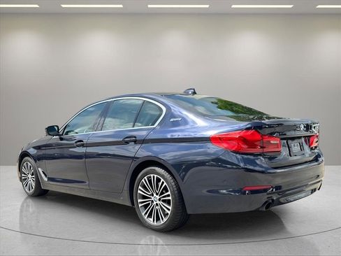 Used 2019 BMW 530e xDrive w/ Premium Package AWD/4WD image 3