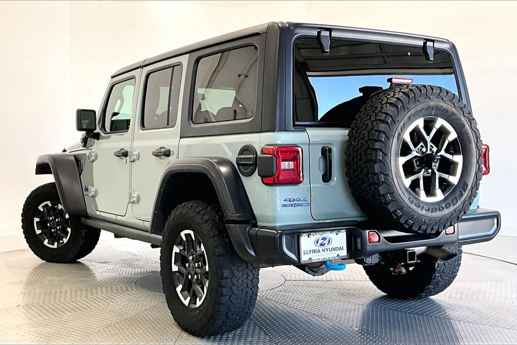 Used 2024 Jeep Wrangler Unlimited Rubicon 4xe AWD/4WD image 12