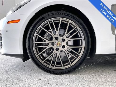 Used 2022 Porsche Panamera Platinum Edition RWD image 10