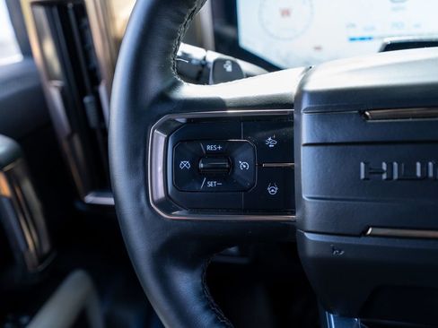 Used 2024 GMC Hummer EV 2X w/ Extreme Off-Road Package AWD/4WD image 36