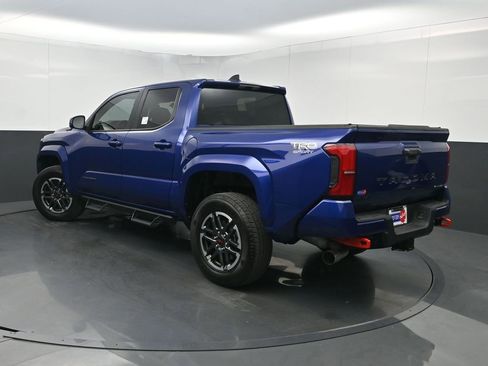 Used 2025 Toyota Tacoma TRD Sport AWD/4WD image 22
