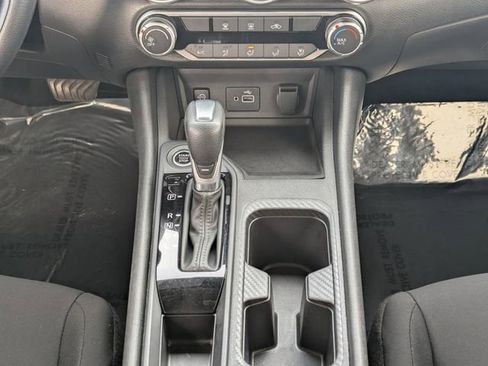 Used 2025 Nissan Sentra S image 17