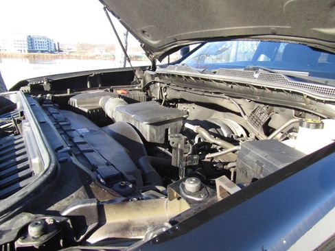 Used 2021 Chevrolet Silverado 2500 Custom w/ Custom Value Package image 32