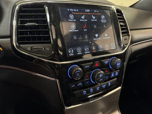 Used 2019 Jeep Grand Cherokee Limited w/ Trailer Tow Group IV image 13