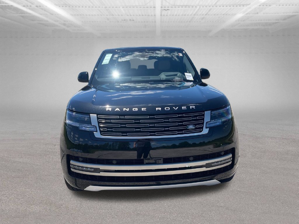 New 2026 Land Rover Range Rover Long Wheelbase SE AWD/4WD image 8