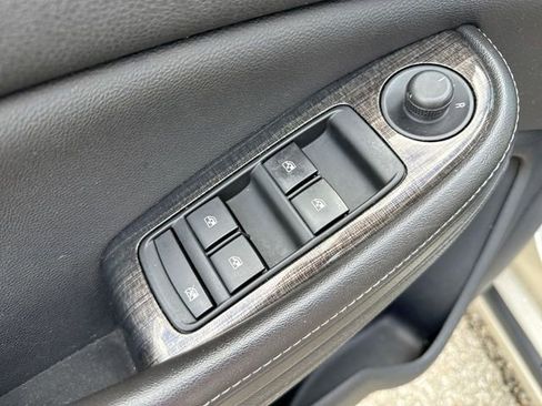 Used 2015 Chevrolet Malibu LT FWD image 13