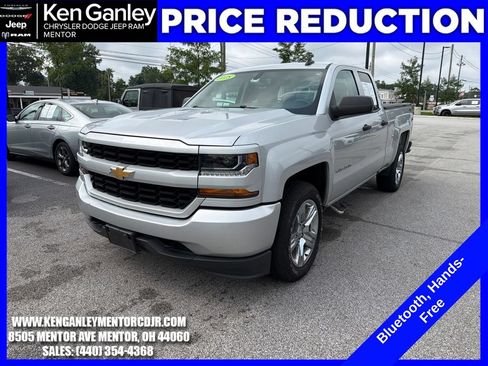 Used 2018 Chevrolet Silverado 1500 Custom w/ Custom Value Package AWD/4WD image 3