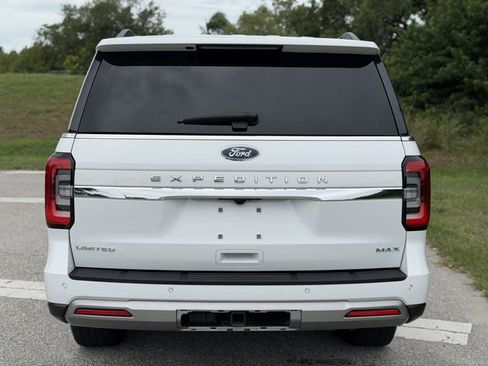 Used 2022 Ford Expedition Max Limited RWD image 4