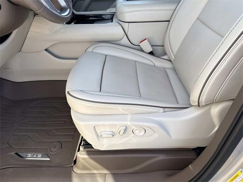 Used 2023 GMC Yukon Denali w/ Max Trailering Package image 11