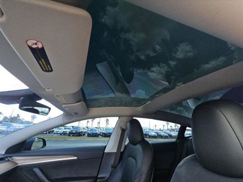 Used 2023 Tesla Model 3 Standard Range RWD image 18