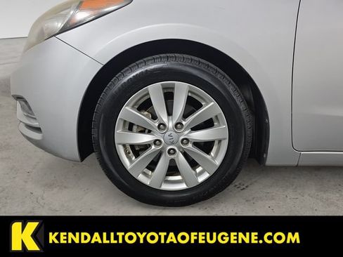 Used 2016 Kia Forte LX w/ LX Popular Plus Package FWD image 9
