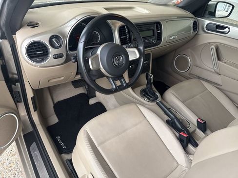 Used 2013 Volkswagen Beetle 2.5 image 10